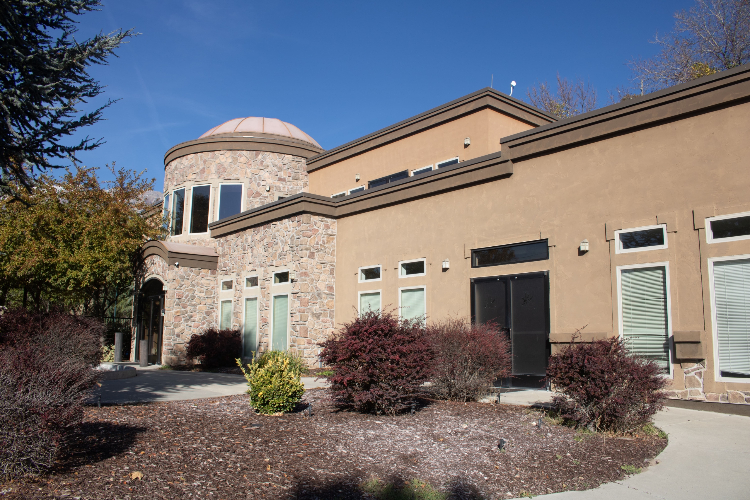 Arbors On The Avenue community photo 2