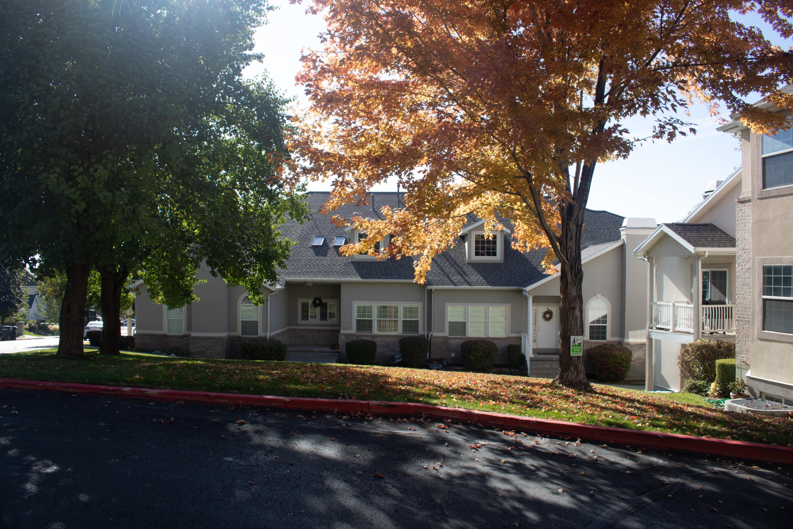Arlington Place Townhomes community photo 3