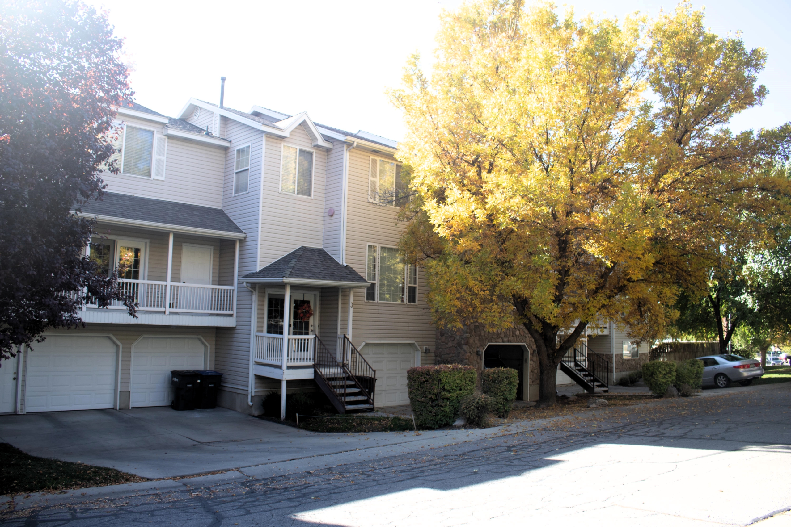 Highland Park Townhomes community photo 8