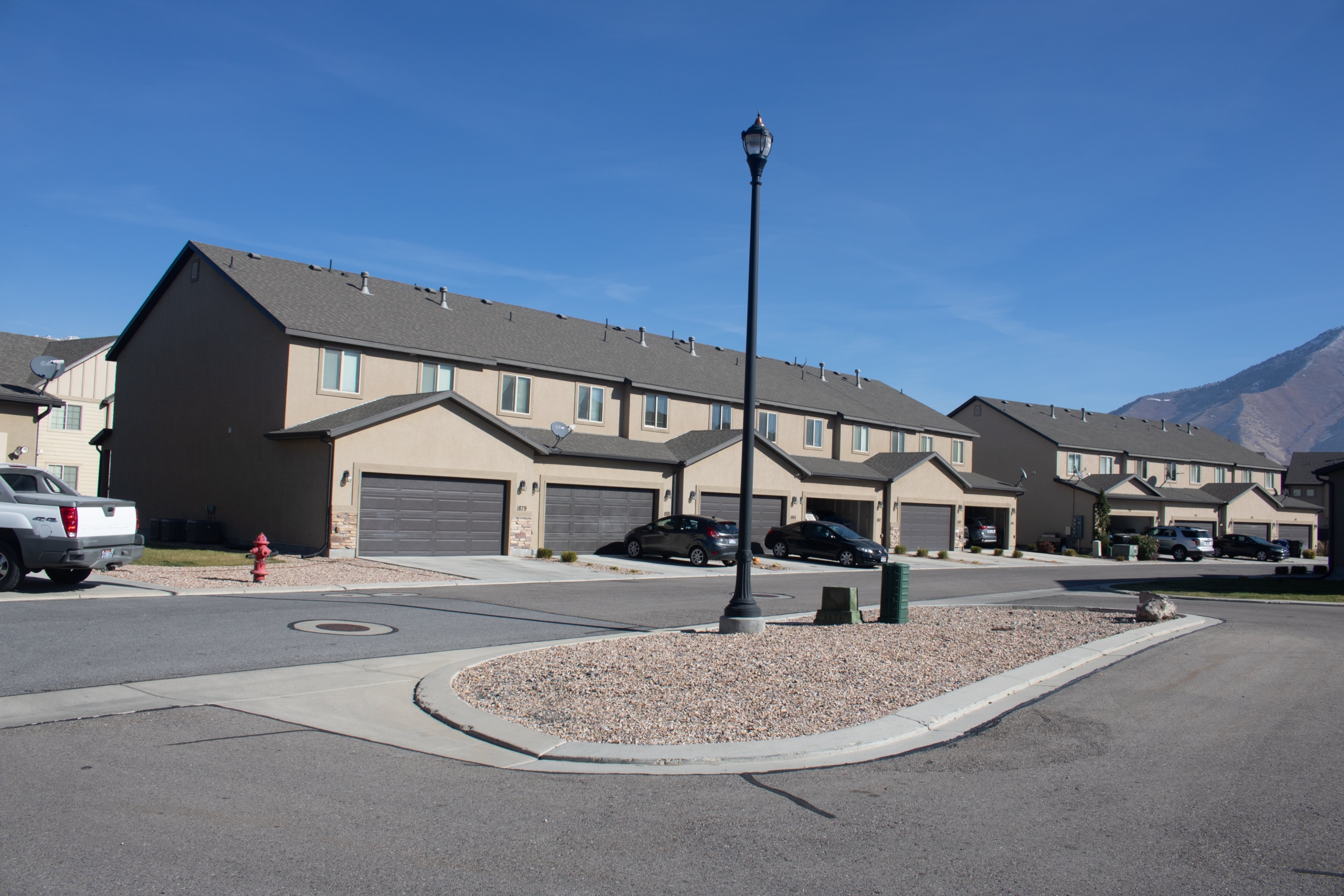 Maple Mountain Townhomes community photo 8