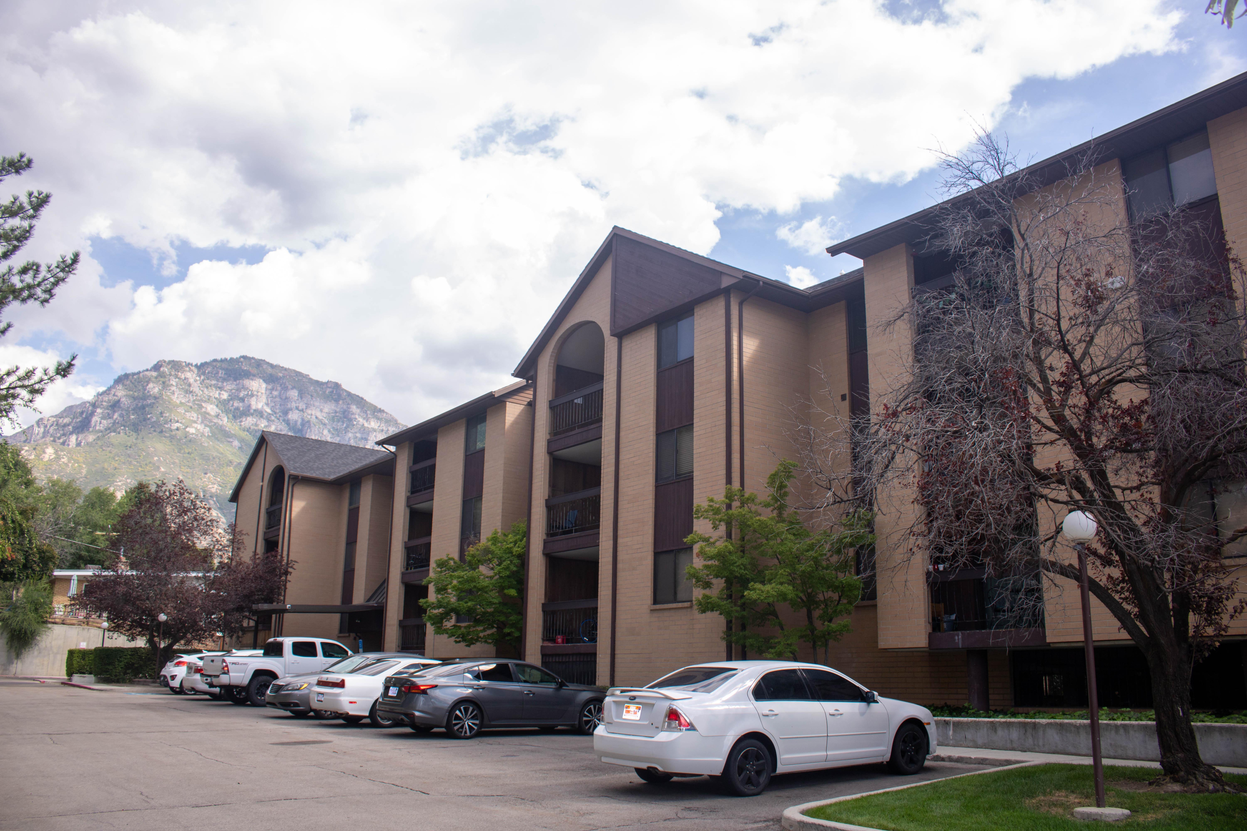 North Canyon Condominiums community photo 2