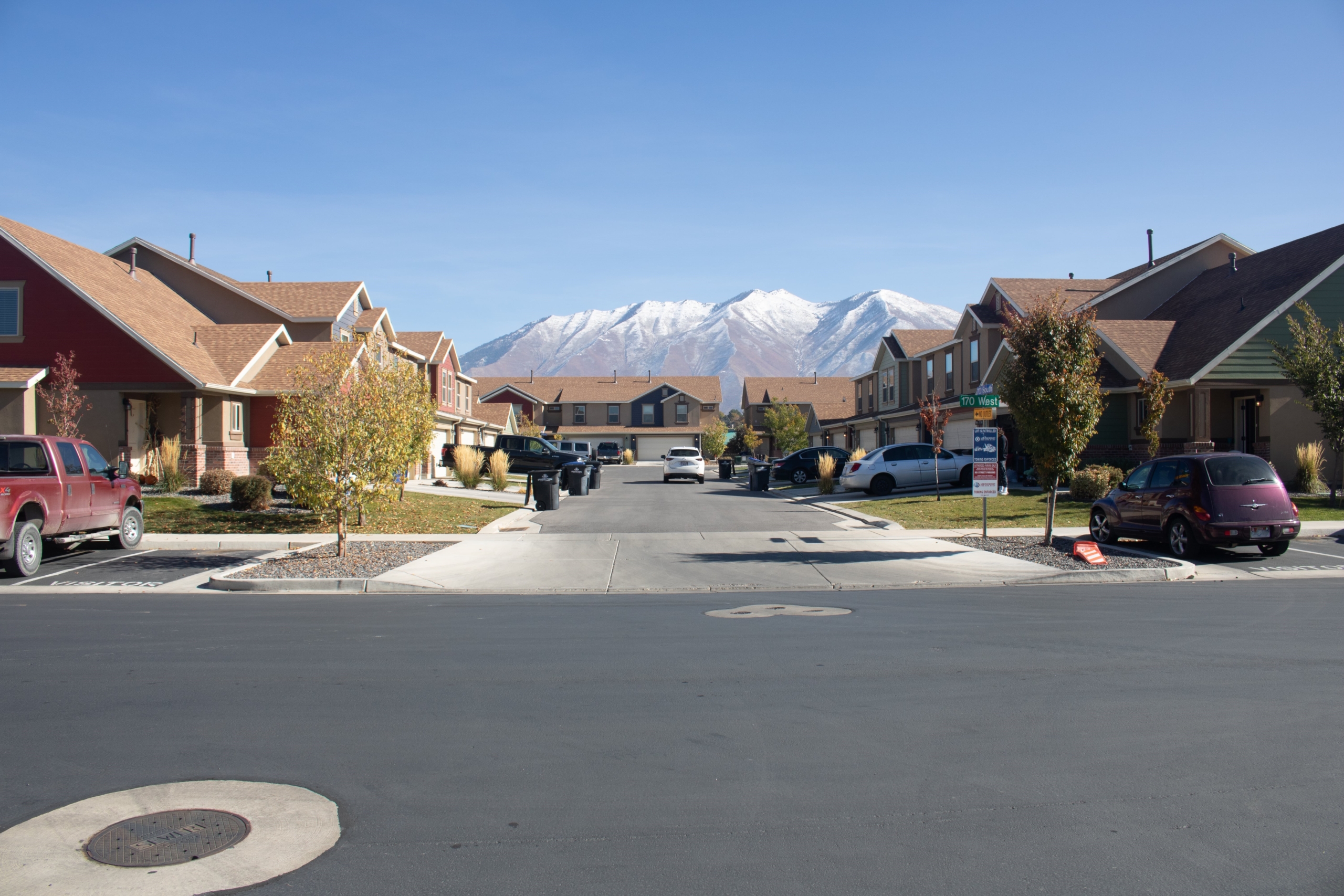 Park View Townhomes community photo 9