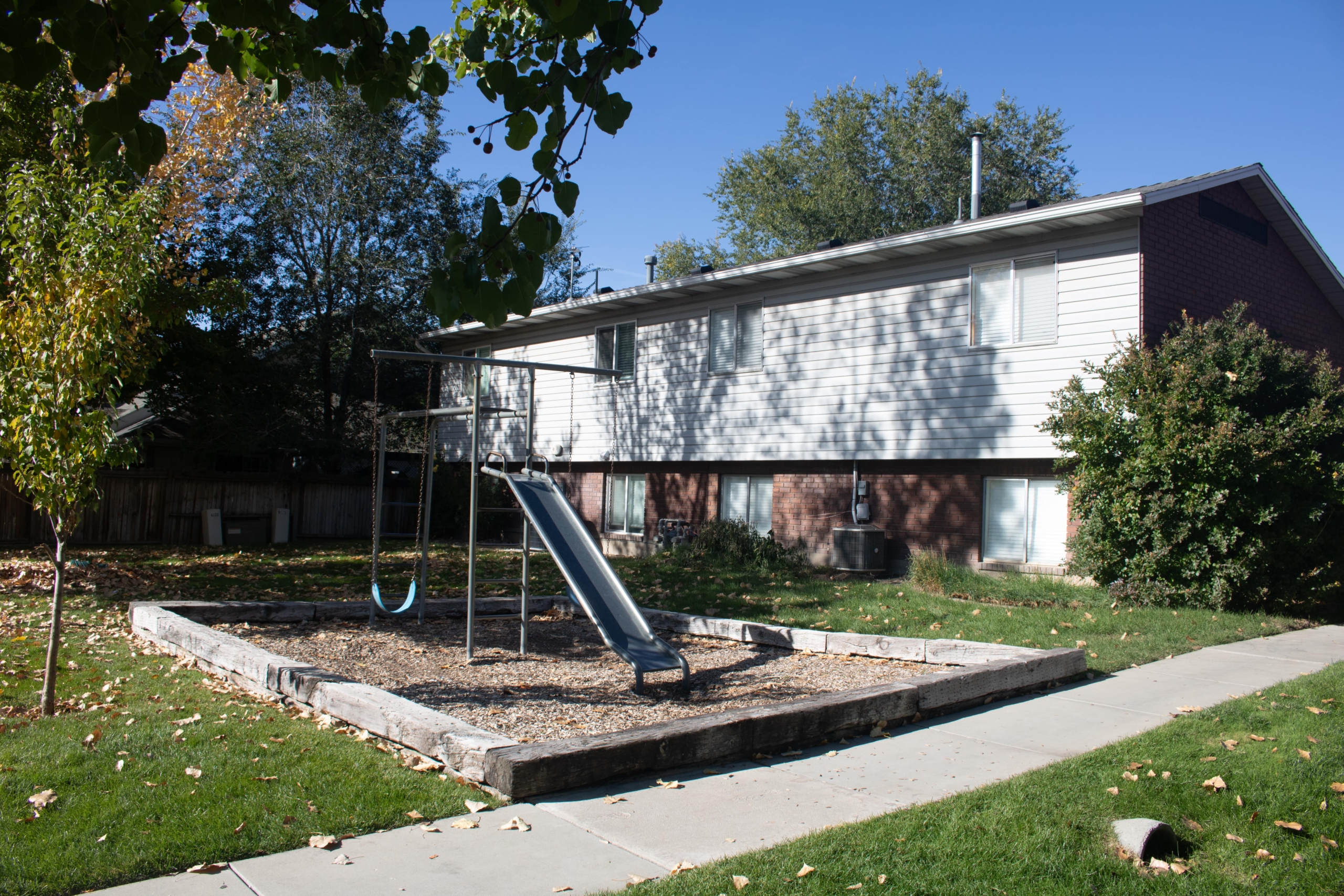 Peachtree Estates community photo 6