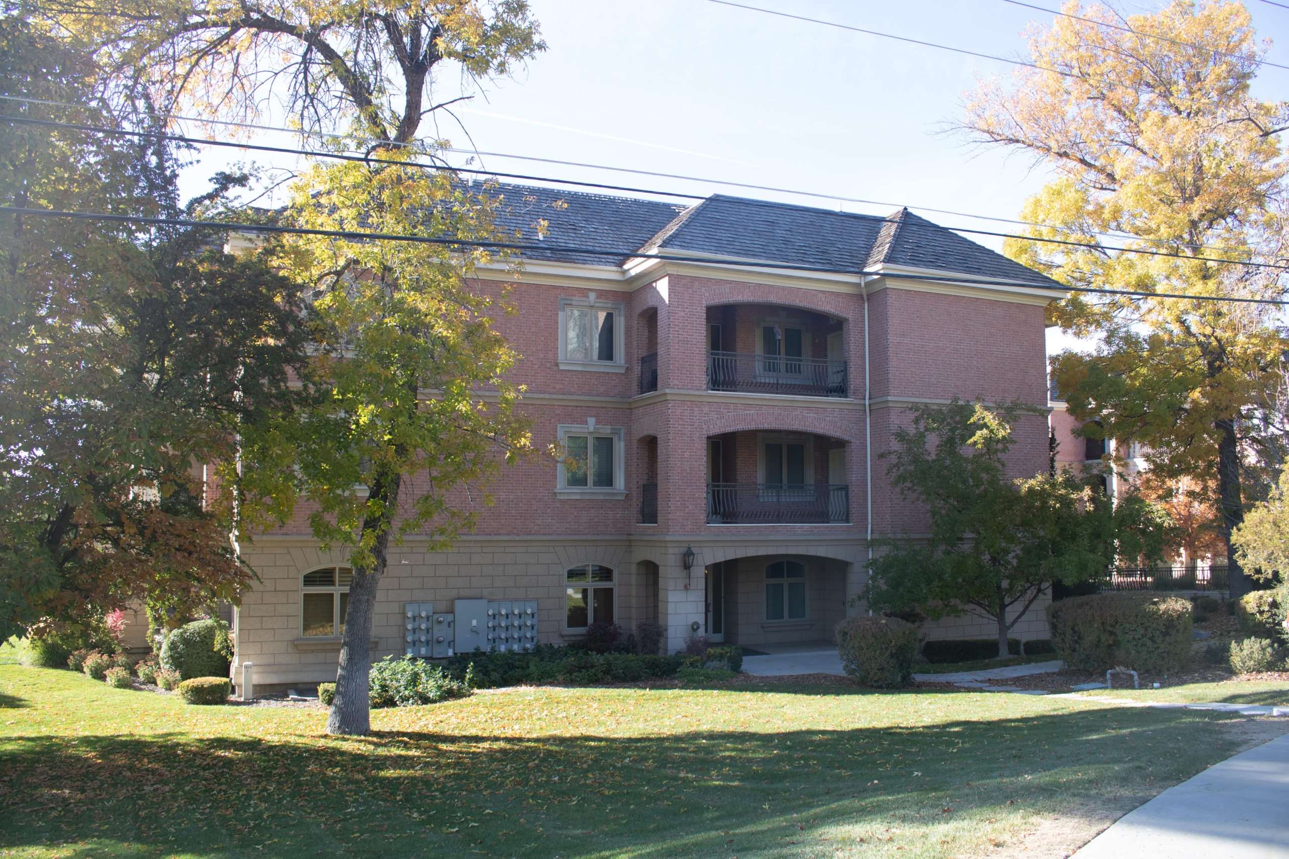 Villas at the Country Club community photo 3