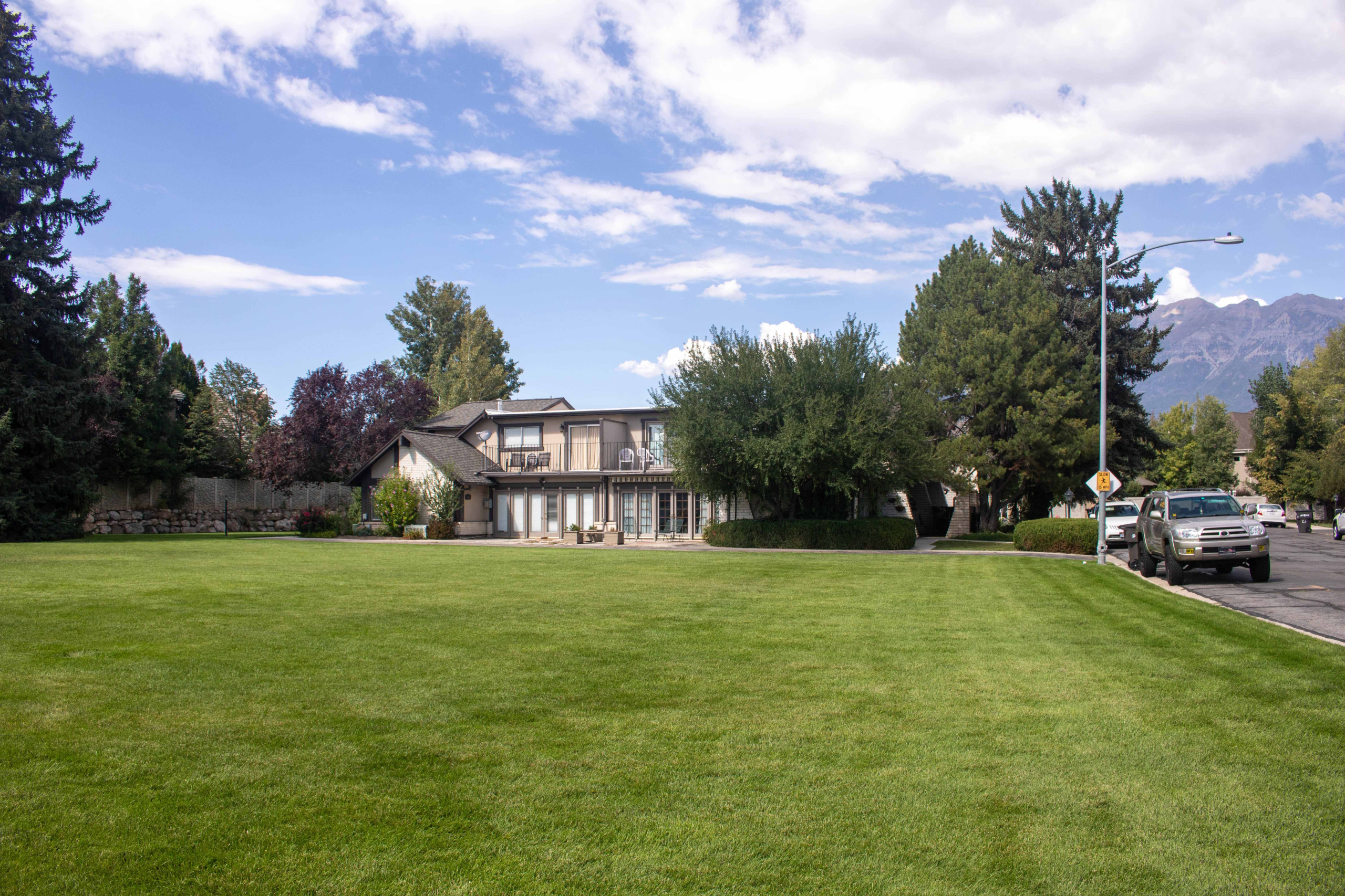 Woodside community photo 5