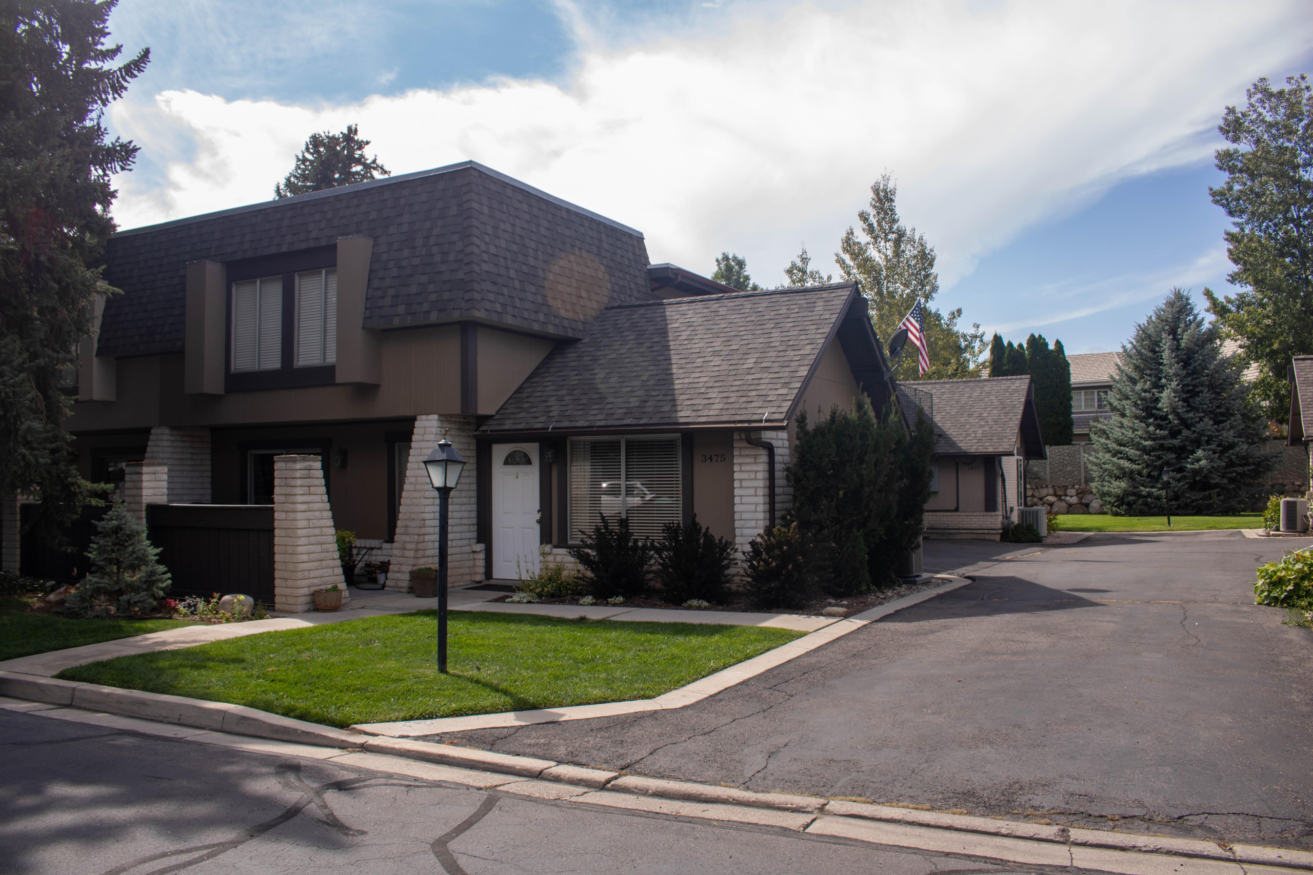 Woodside community photo 6